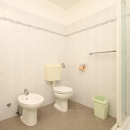 2518c Apartamento *